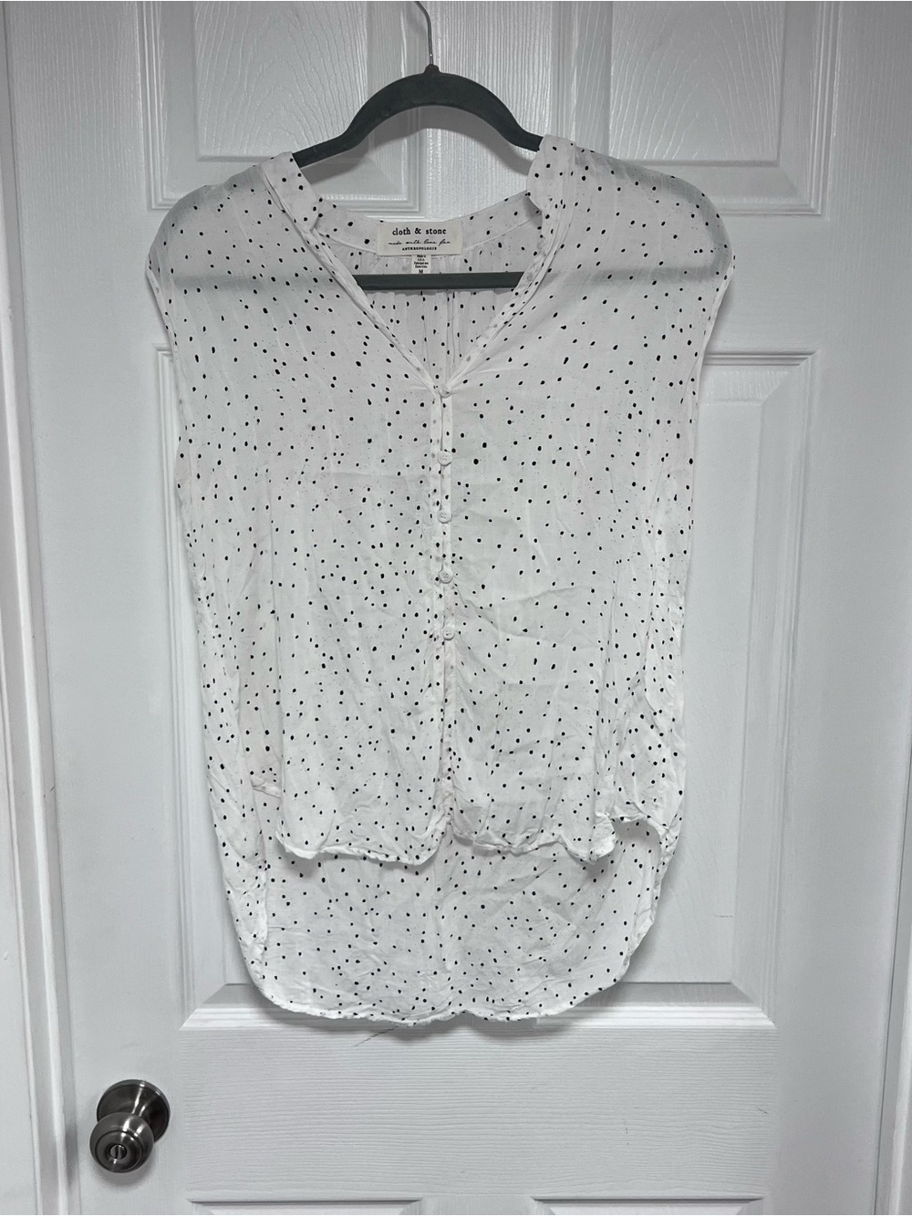 Cloth & Stone Anthropologie White Polka Dot Button-Front Sleeveless Blouse SizeM